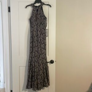 Black/ taupe 
Size 4p